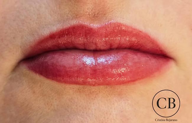Micropigmentación de labios natural en Madrid